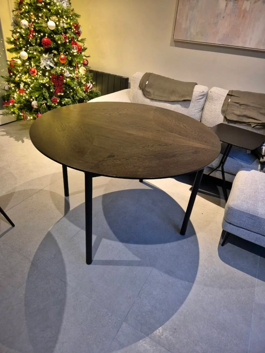 Kitchen table - Image 2