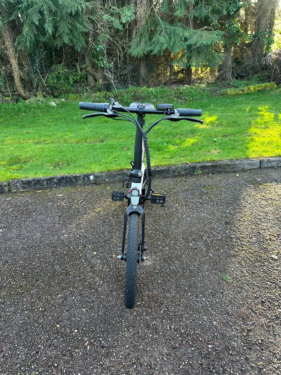 Kruz Belize Electric Folding Bike - Image 3