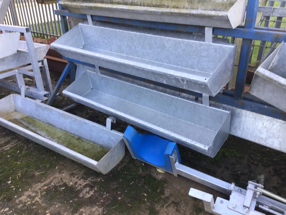 Feeding troughs calf huts - Image 4