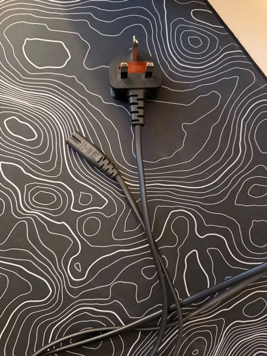 Xbox series x + Elite wireless controller series 2 - Image 4