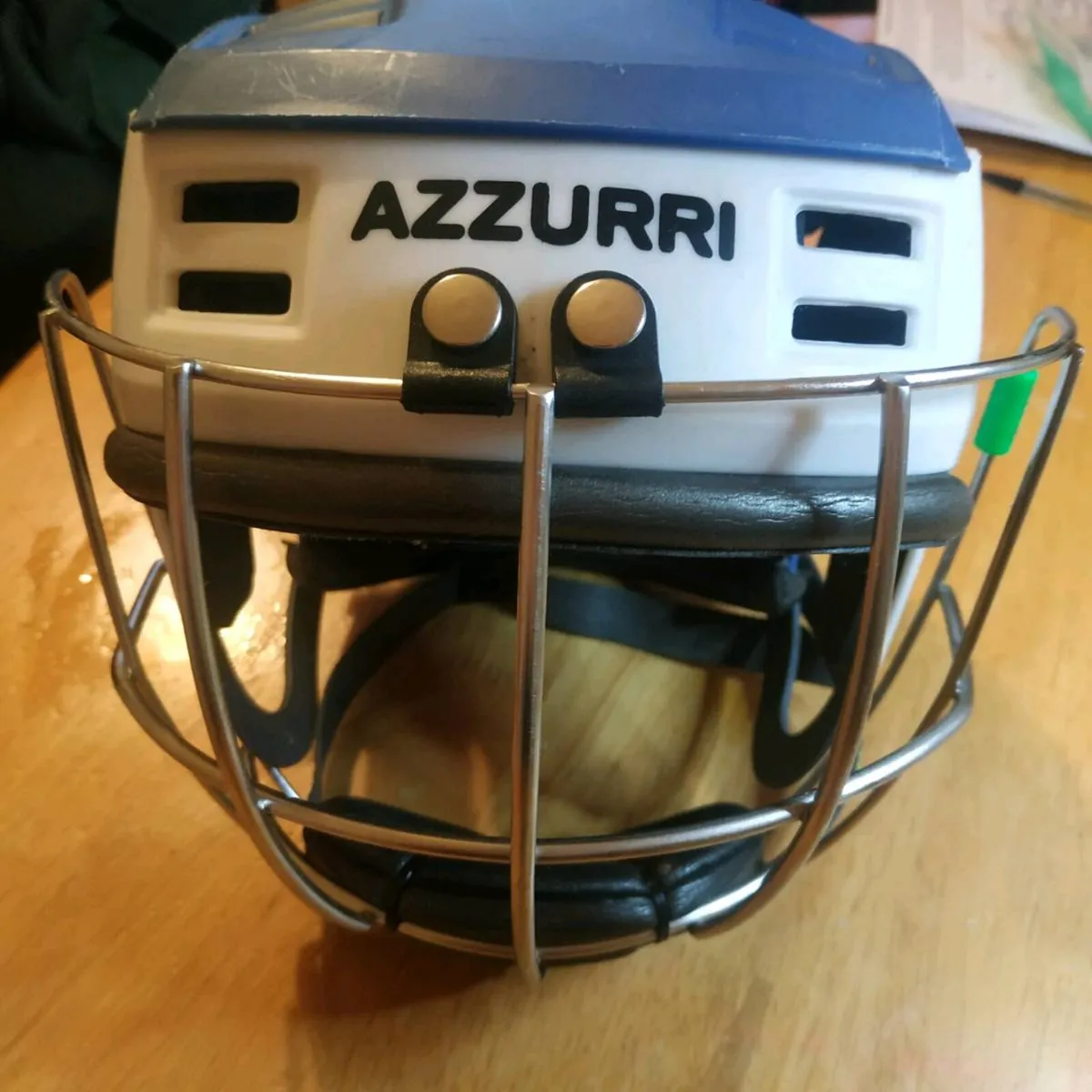 Azzurri childs GAA helmet suits 6/7yrs - Image 2