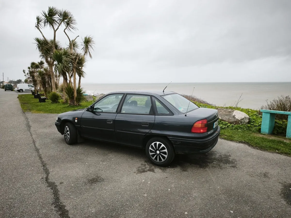 Vintage Opel Astra Nct&Tax €56 - Image 4