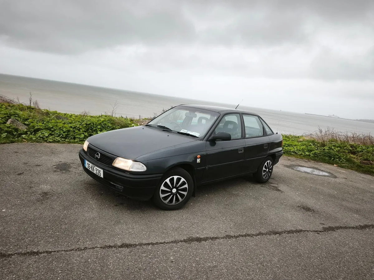 Vintage Opel Astra Nct&Tax €56 - Image 3