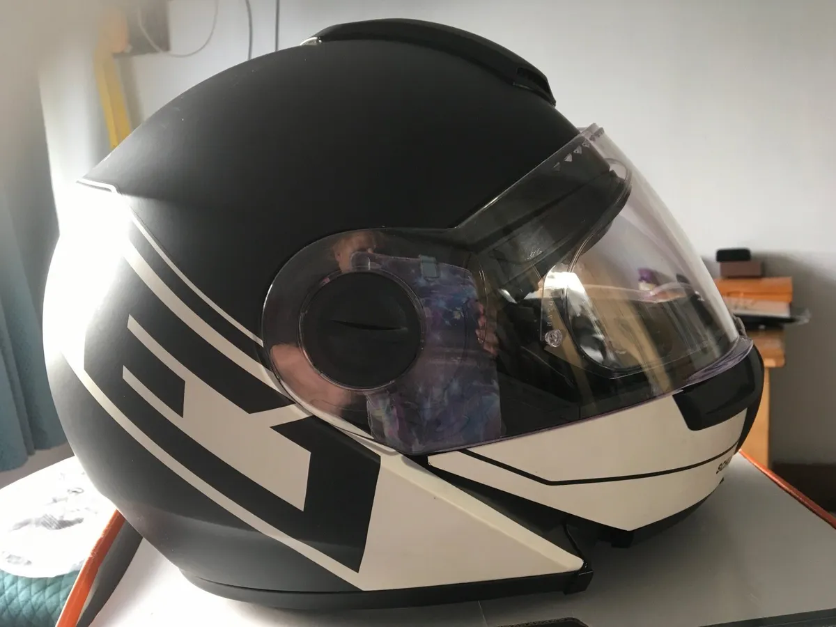 Motor bike helment Schubert - Image 1