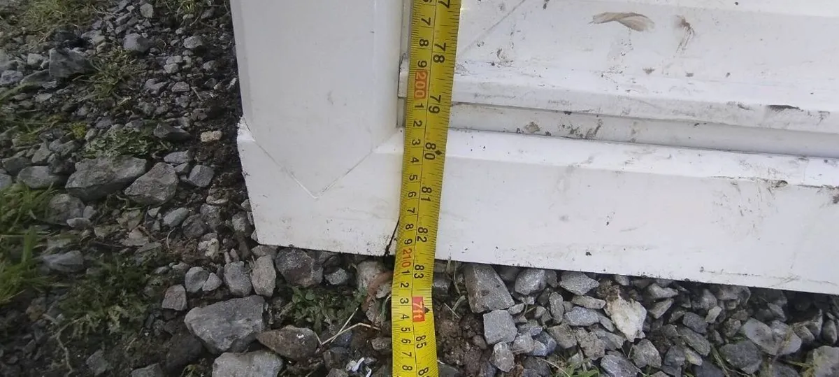 2 Dubbile glassed pvc windows&front door for sale - Image 4