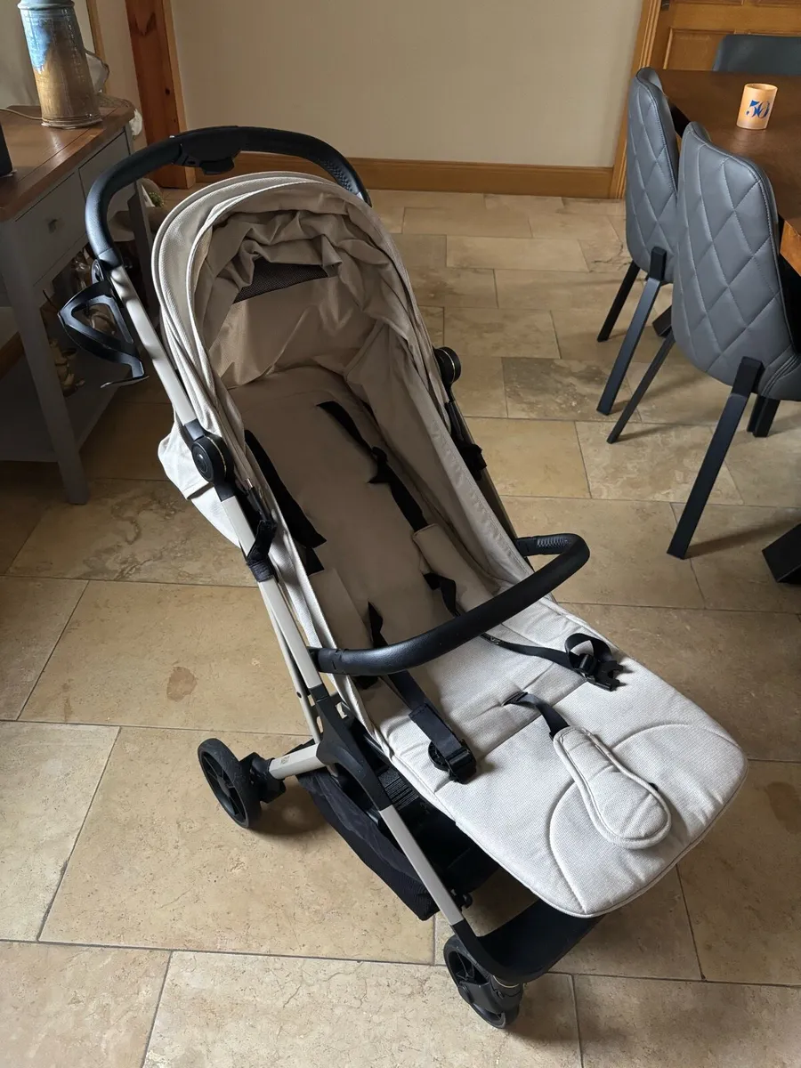 My babiie compact stroller - Image 3