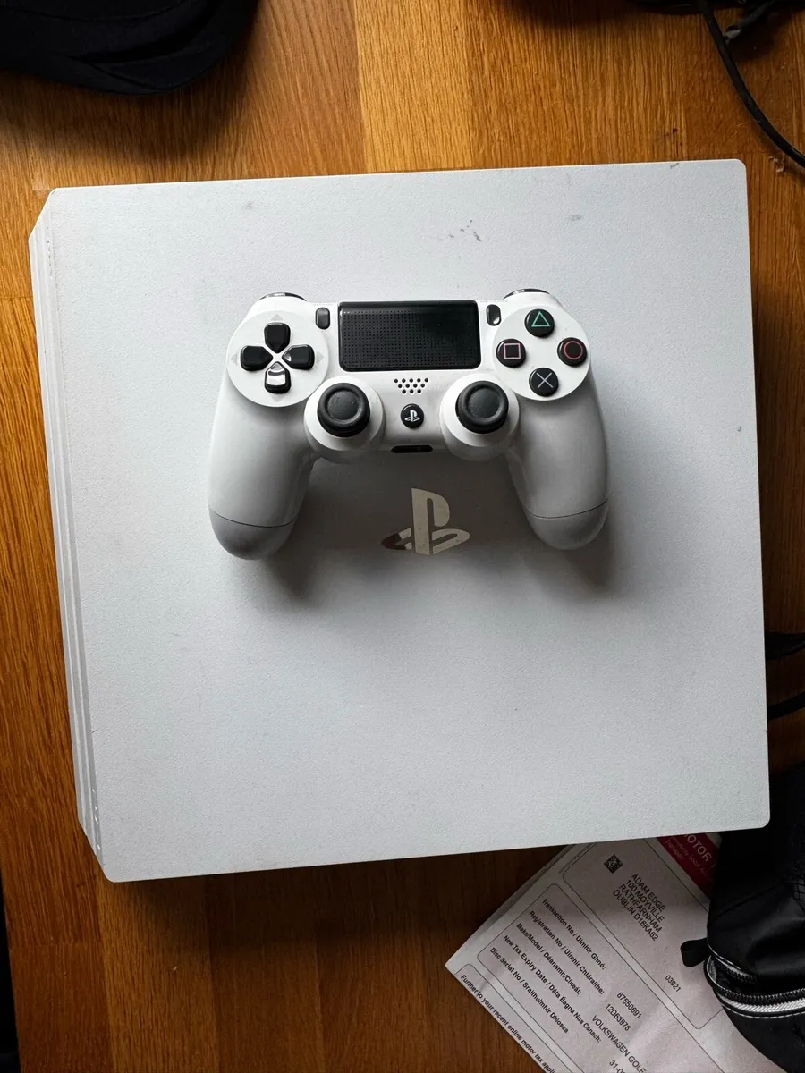 PS4 Pro White 1 Terabyte storage - Image 3