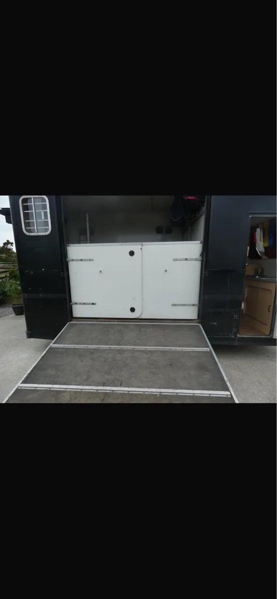 Horsebox - Image 1