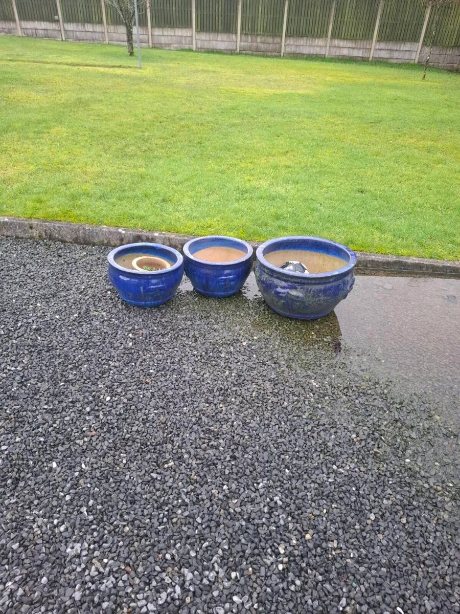 Three Blue ceramic pots - Image 1