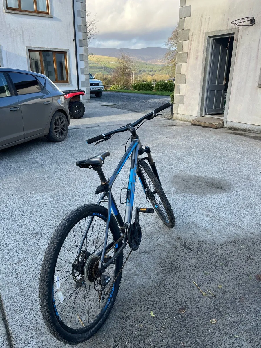 Giant Mountain bike - Image 3