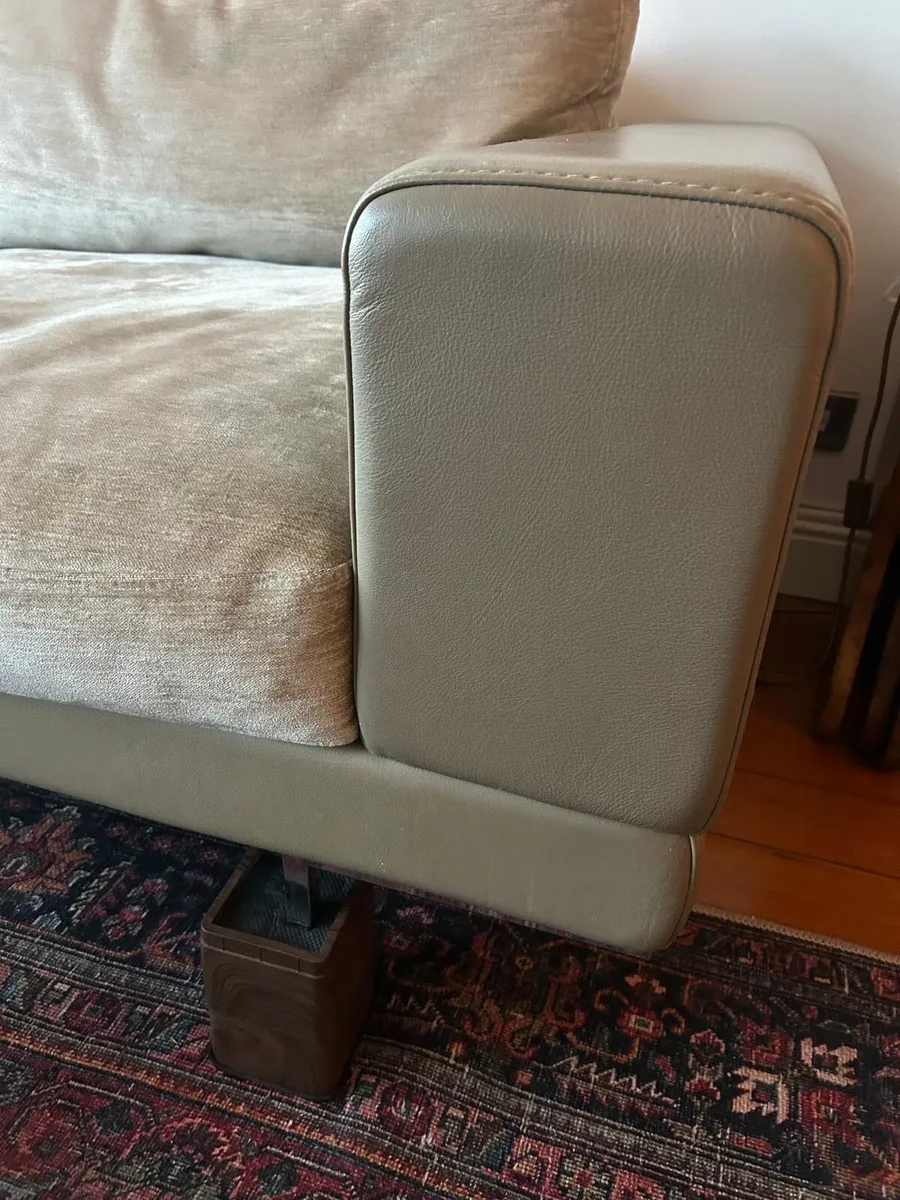 Roche bobois L Shaped Sofa Poof NOT included - Image 4