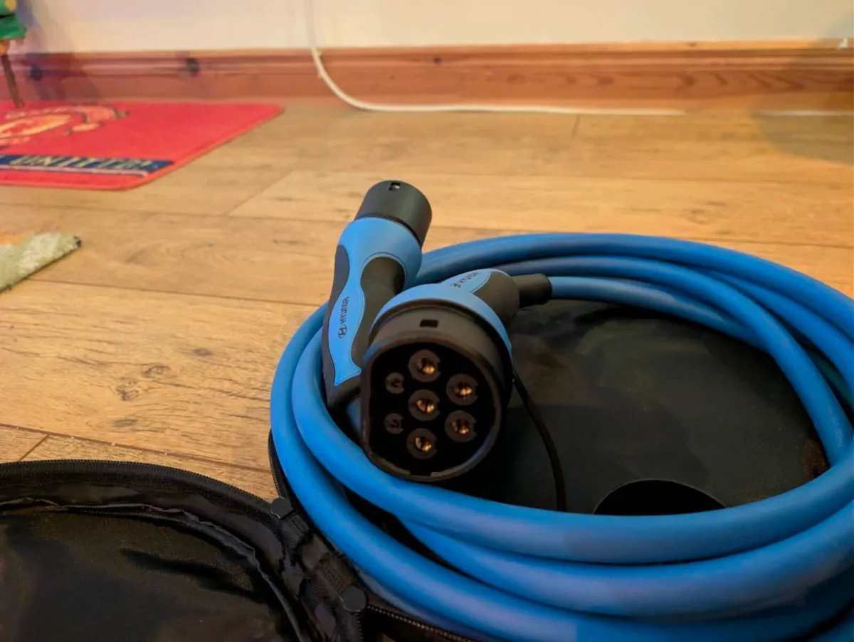 EV home charger - Image 1