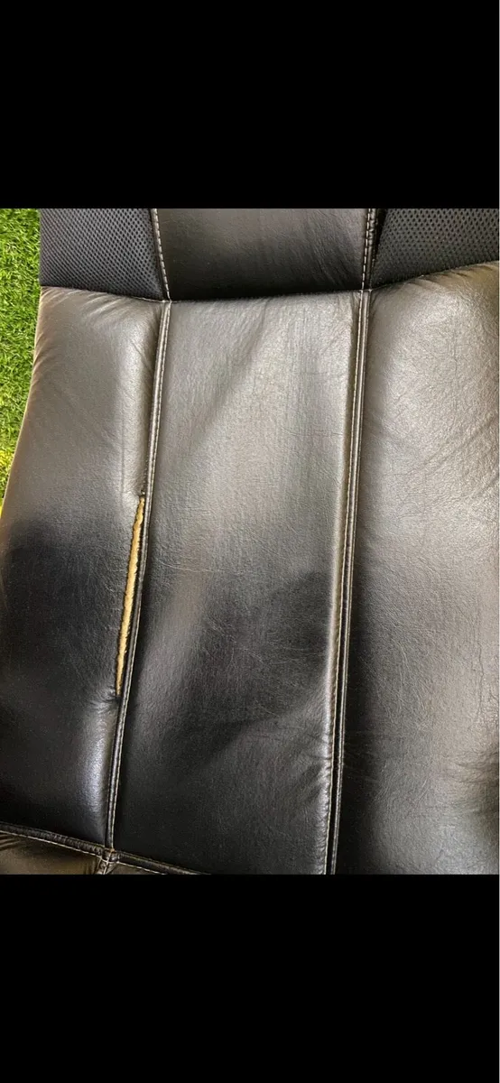 Gaming Chair - X rocker - Image 4