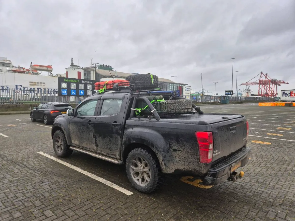 Isuzu D max Blaze 2014 twin turbo - Image 1