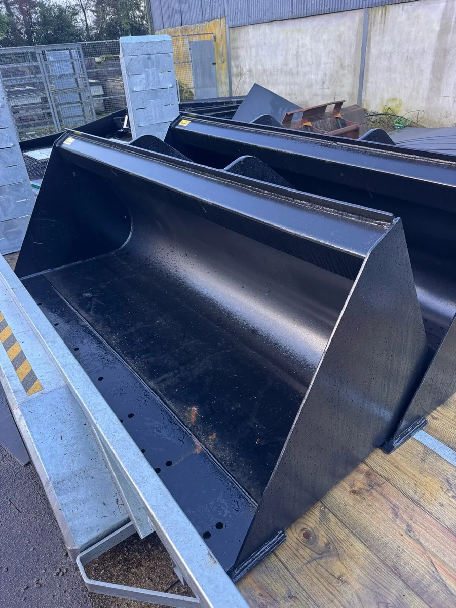 Strickland manitou 7ft bucket - Image 2