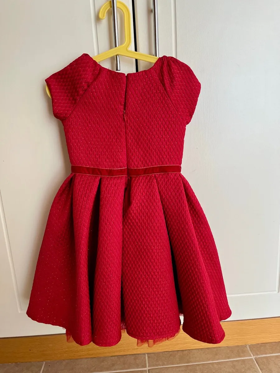Girls red dress 6 years old - Image 3