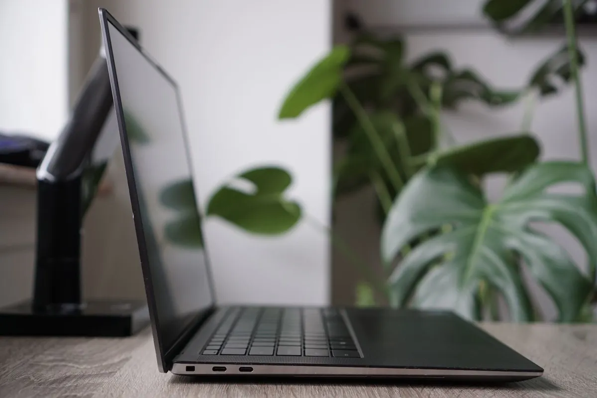 Dell Precision 5560 Workstation |Xeon W-11955|32GB - Image 4