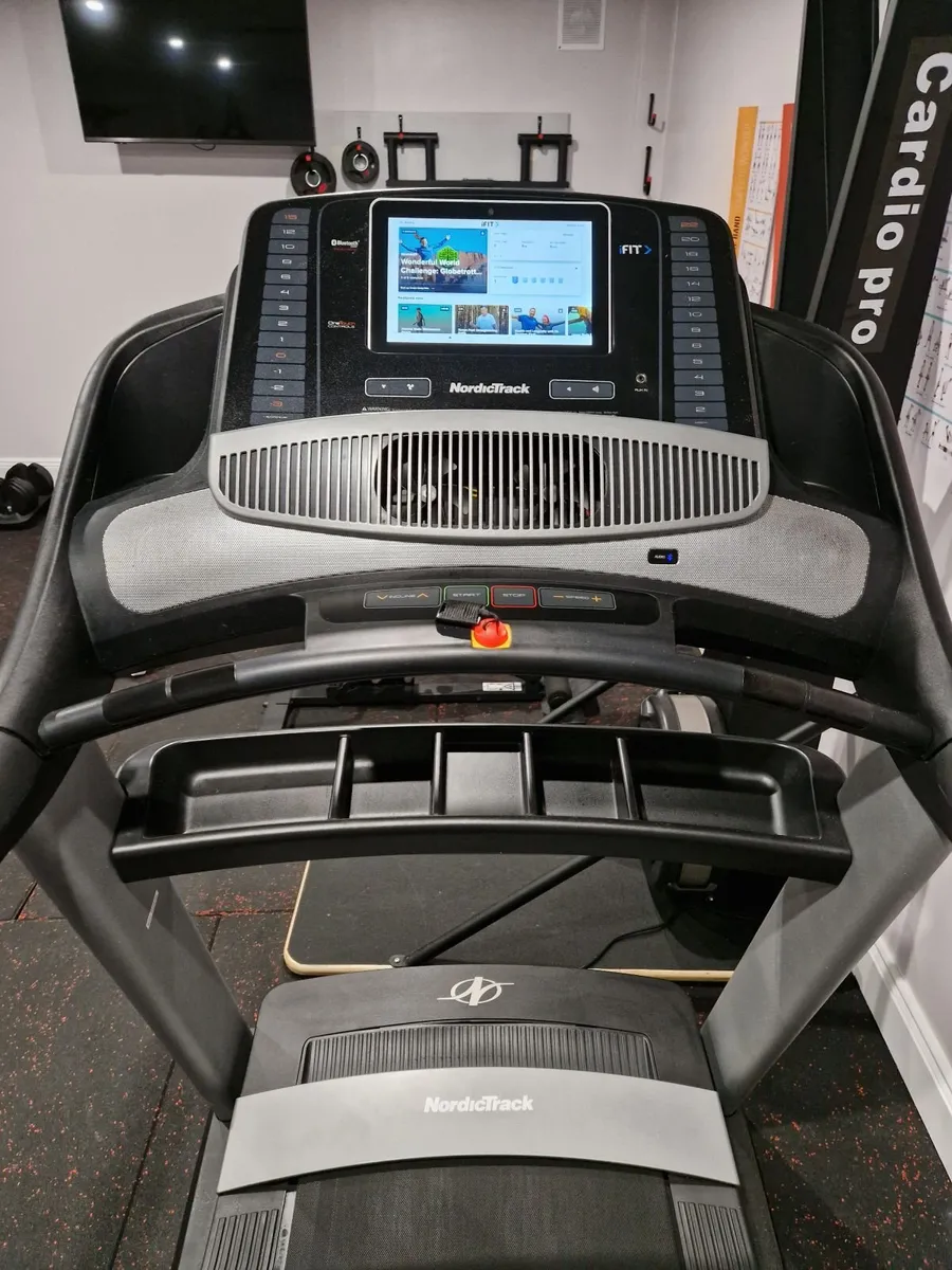 Commercial treadmill, Nordic track 1750 - Image 2