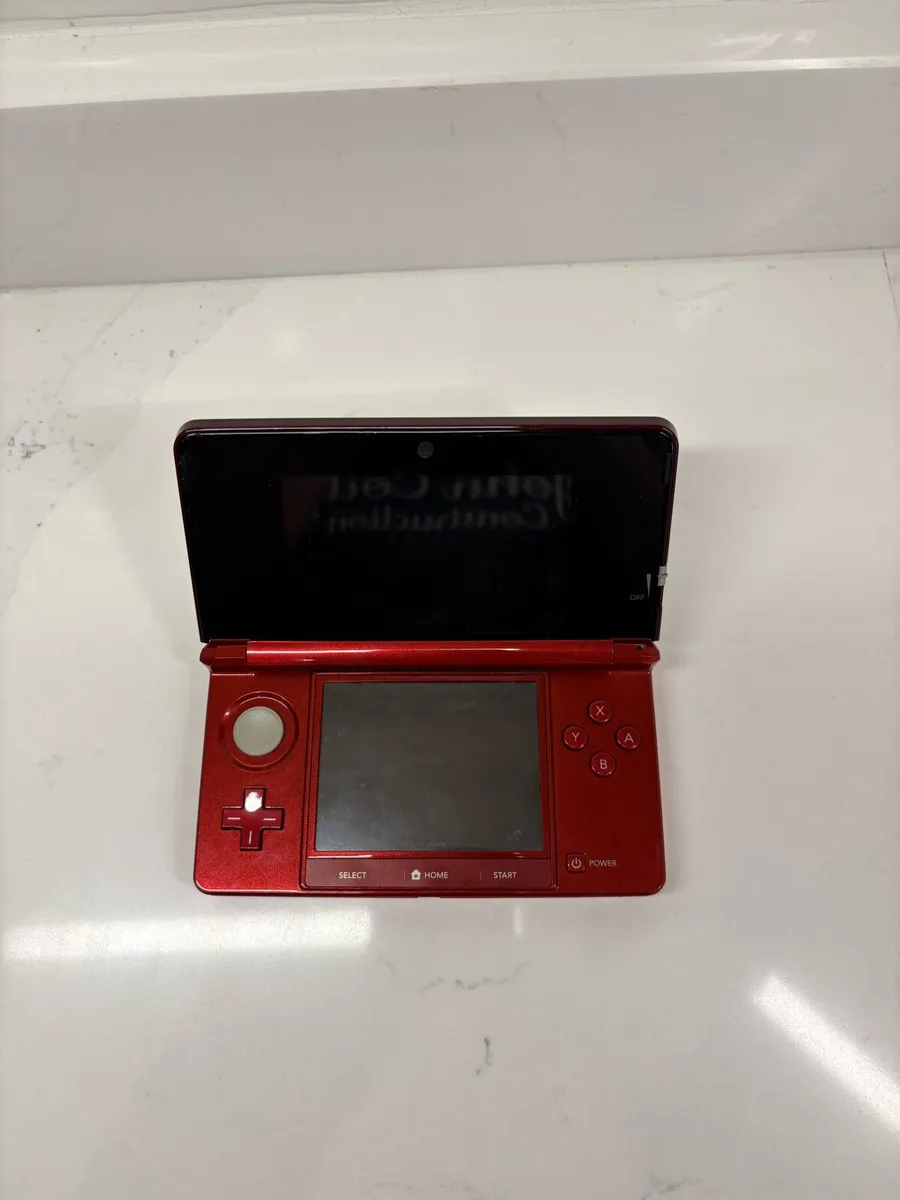 Nintendo 3DS Bundle - Image 2