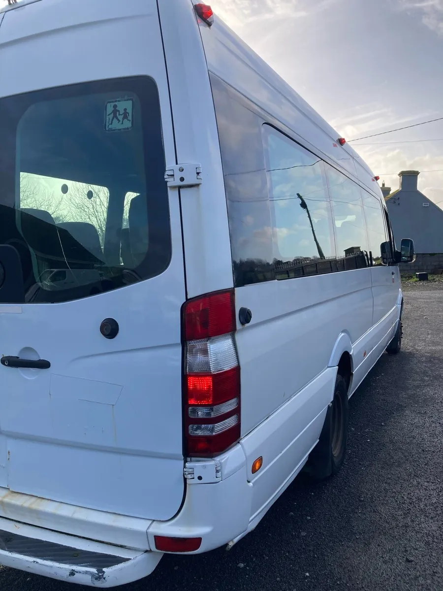 2007 Mercedes Sprinter - Image 3