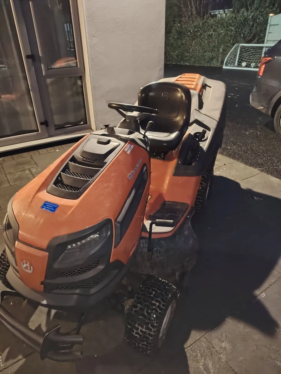 Husqvarna TC 338 Ride On - Image 1