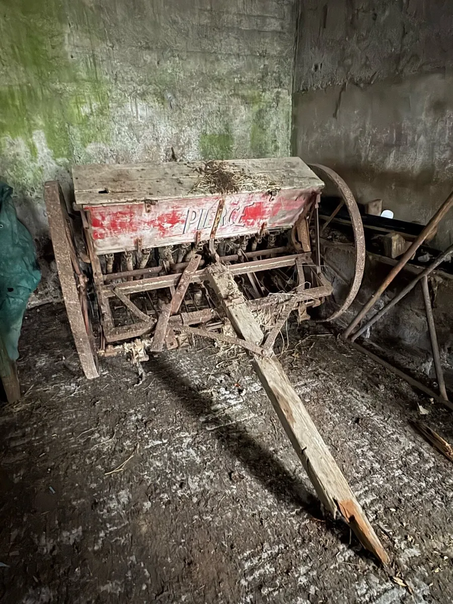 Farm equipment - Image 4