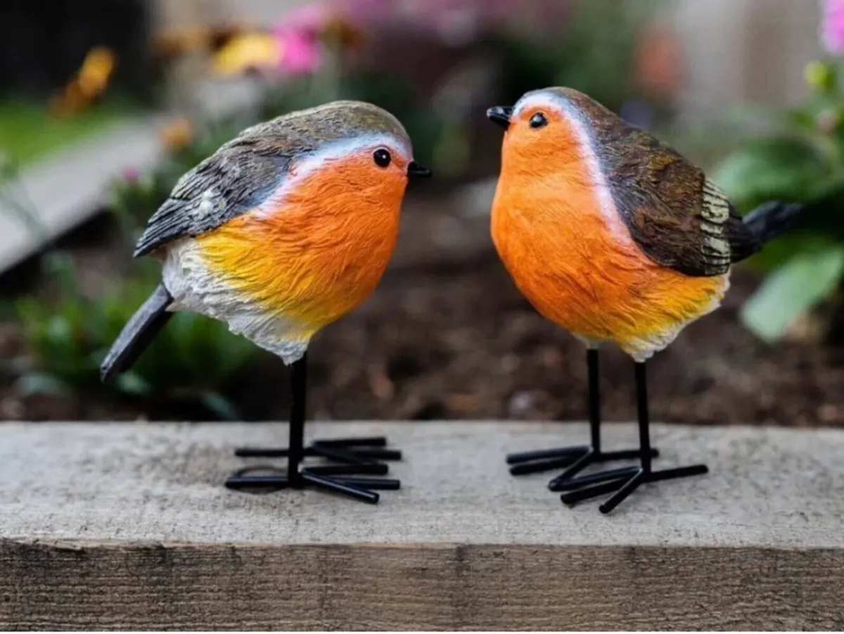 2 x Robins Bird Set Garden Ornaments NEW - Image 2