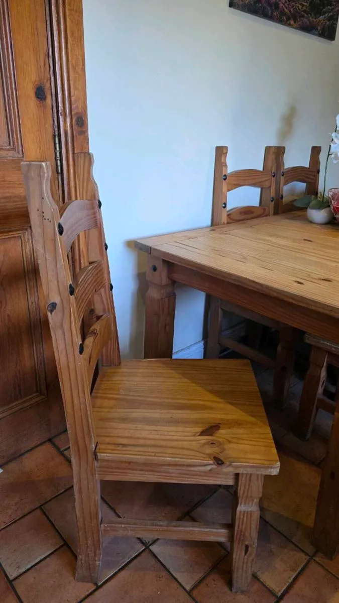 Table and 6 chairs for sale - Image 3
