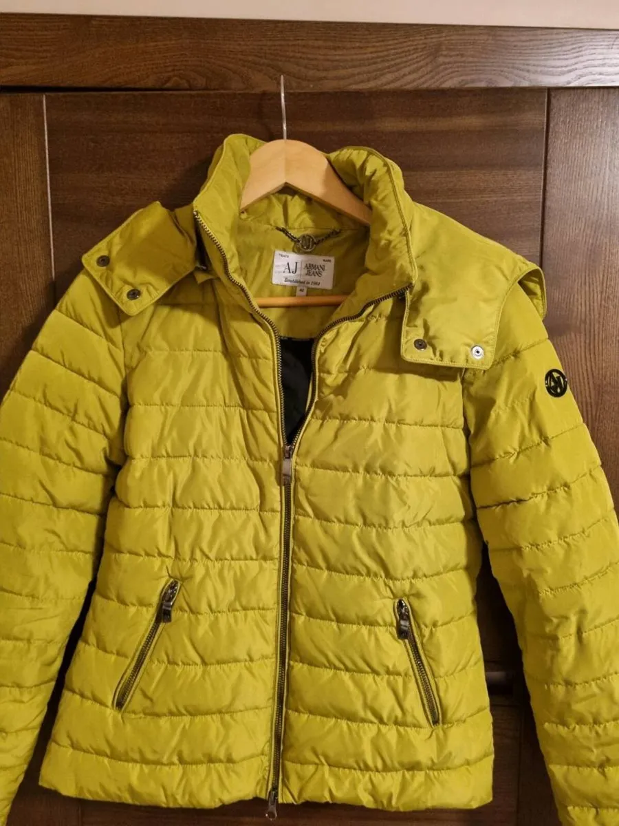 Armani womens coat - Image 4