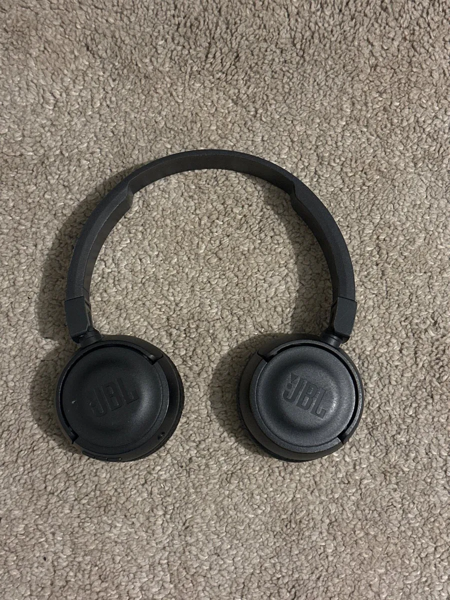 JBL headphones - Image 2