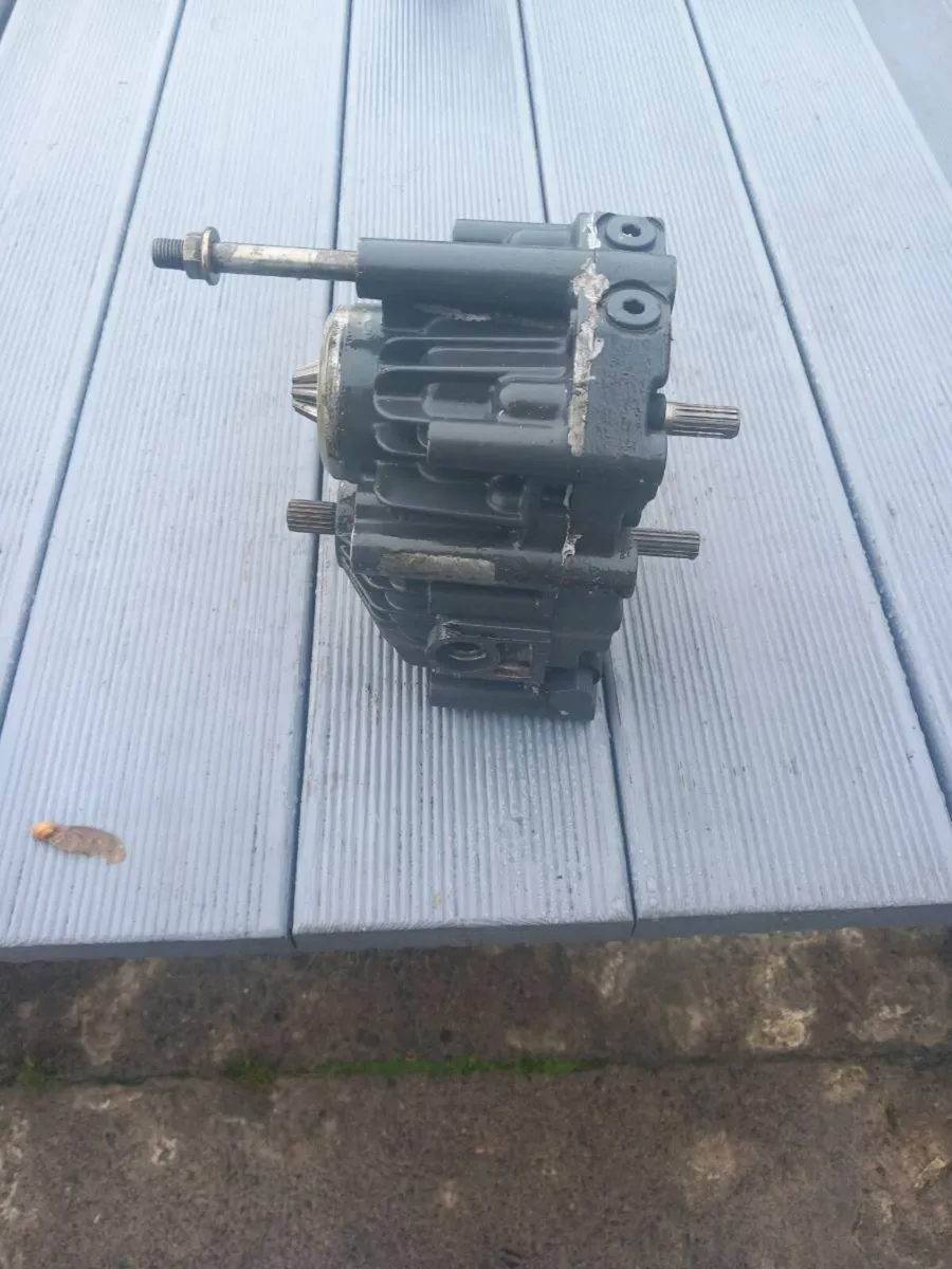 Kubota zero turn pump repairs - Image 1