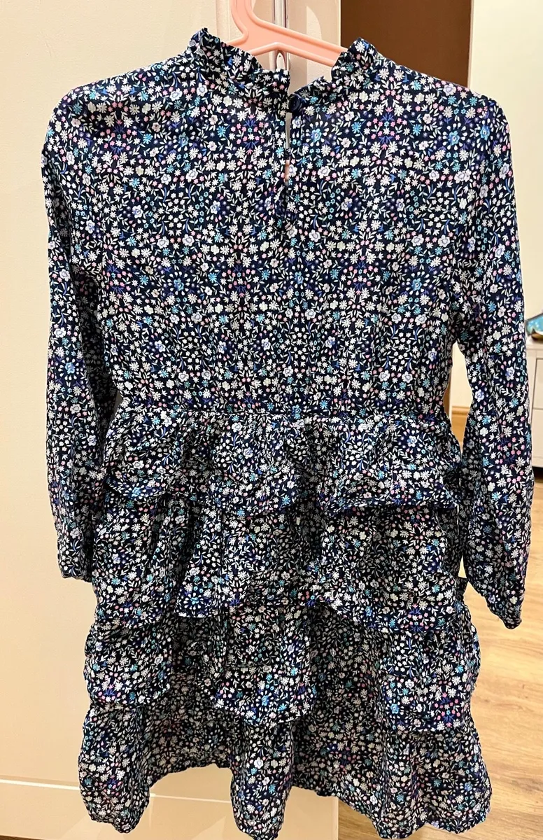 Leigh tucker dress 5-6 years - Image 3