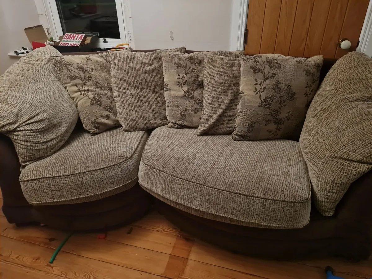 Couch for sale - Image 1