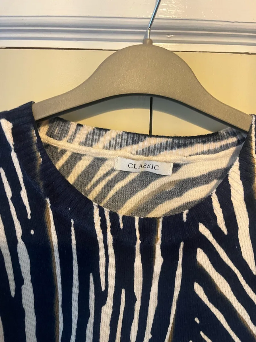 Marks & Spencer Navy top - Image 2