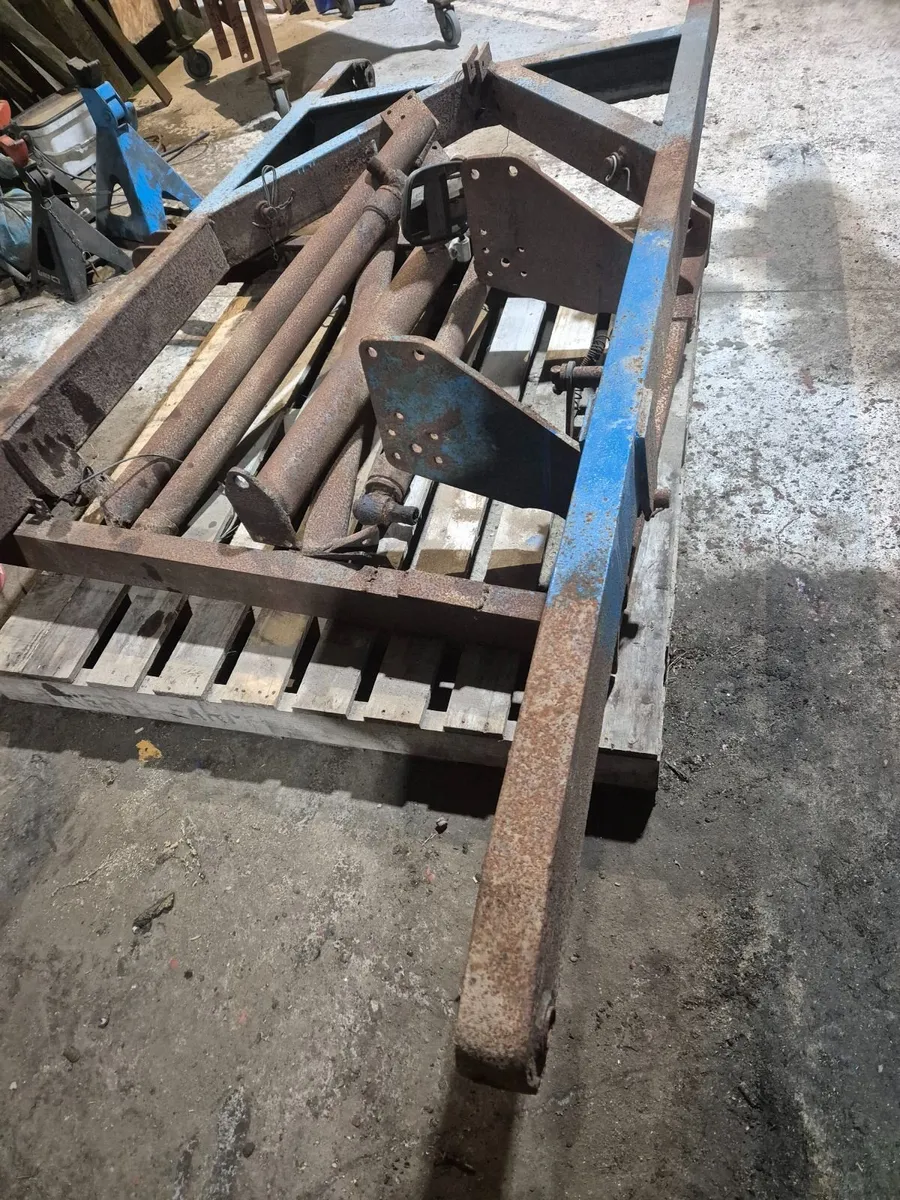 Vintage tractor - Image 3