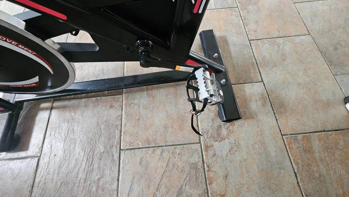 Exercise bike - Image 3