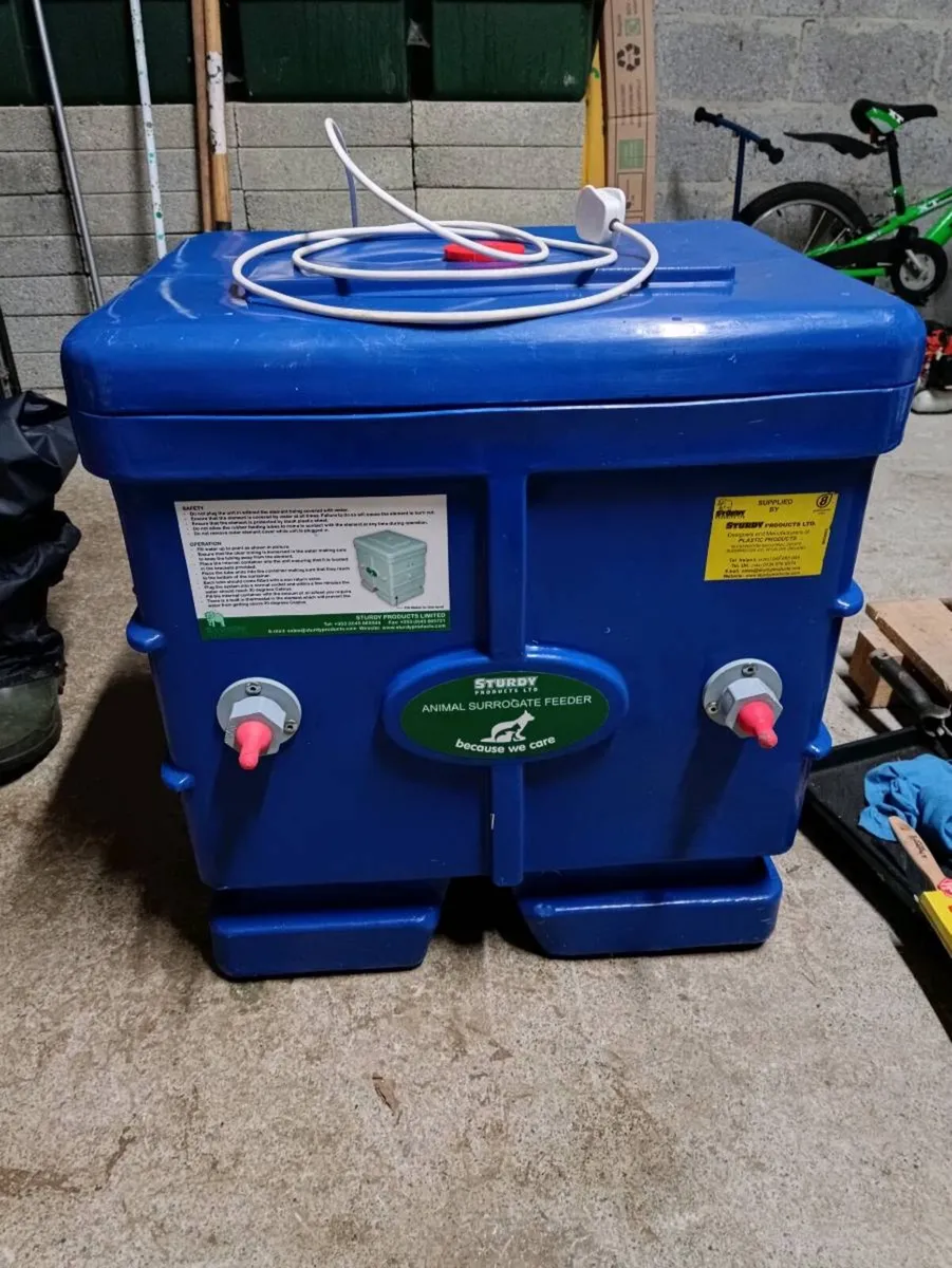 Automatic lamb feeder - Image 1