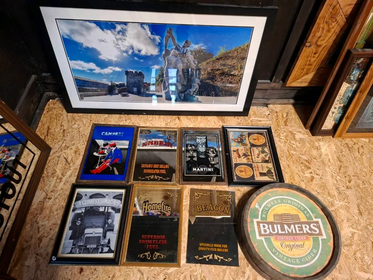 Pub Mirror's. - Image 4