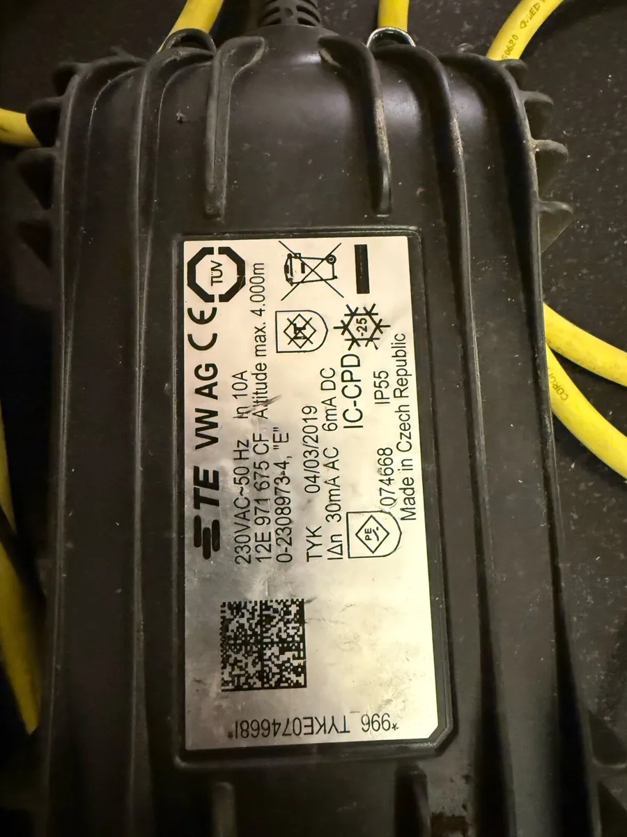 Volkswagen charging cable - Image 2
