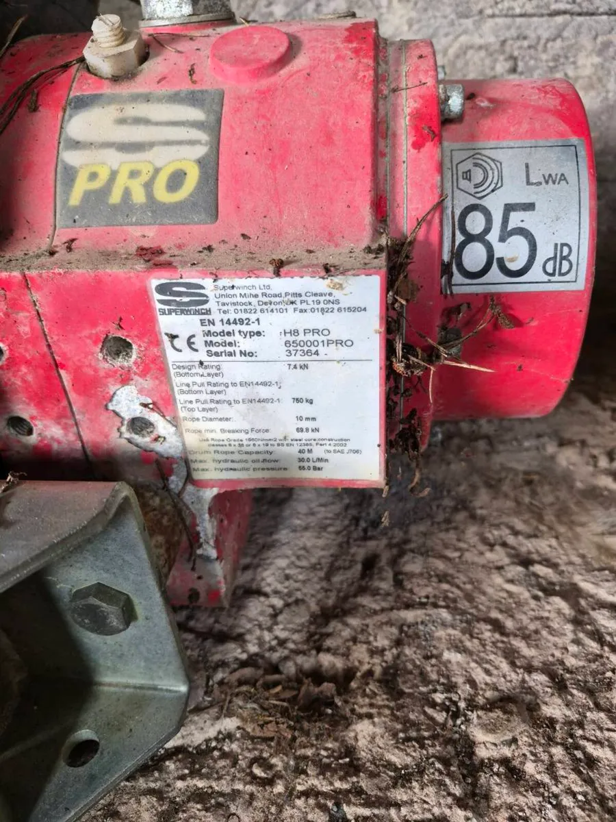 Hydraulic winch - Image 2