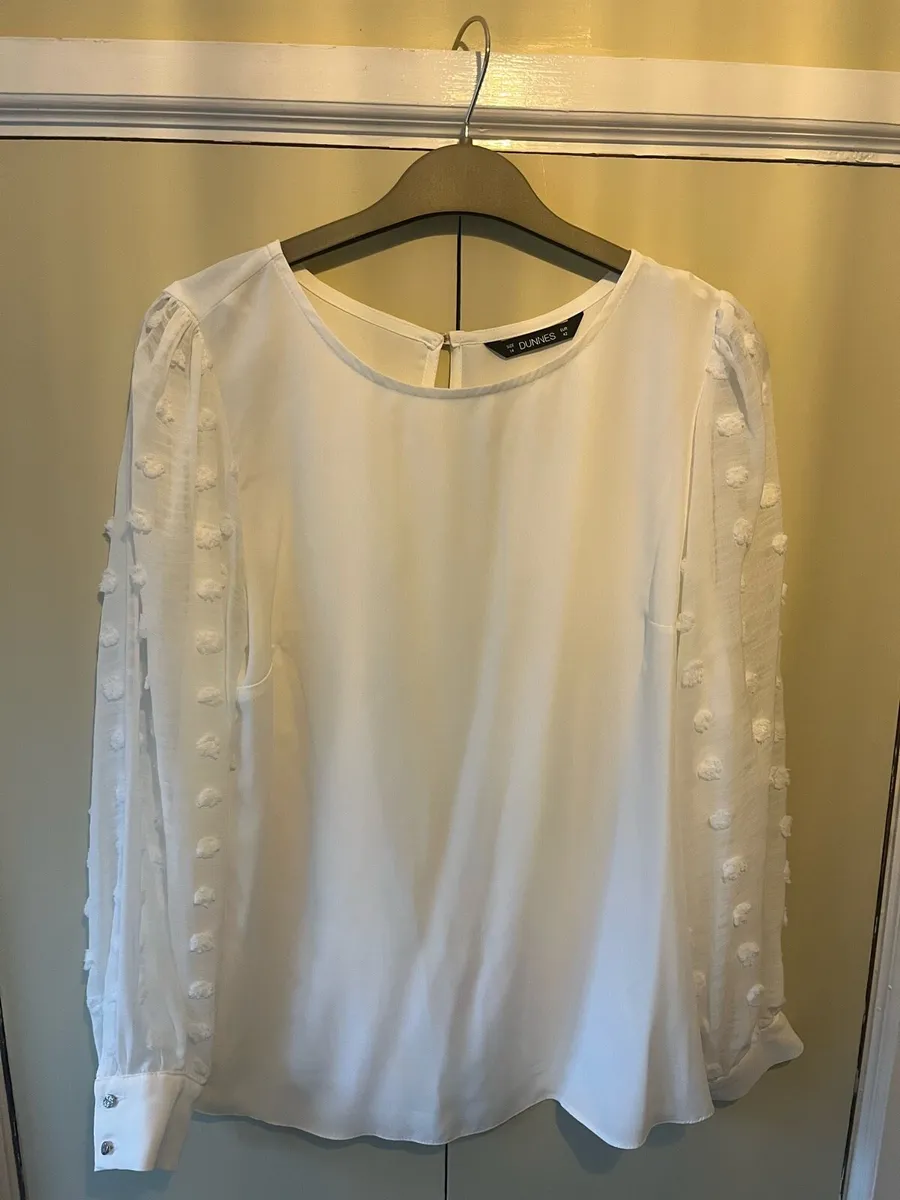 Dunnes gorgeous top - Image 1