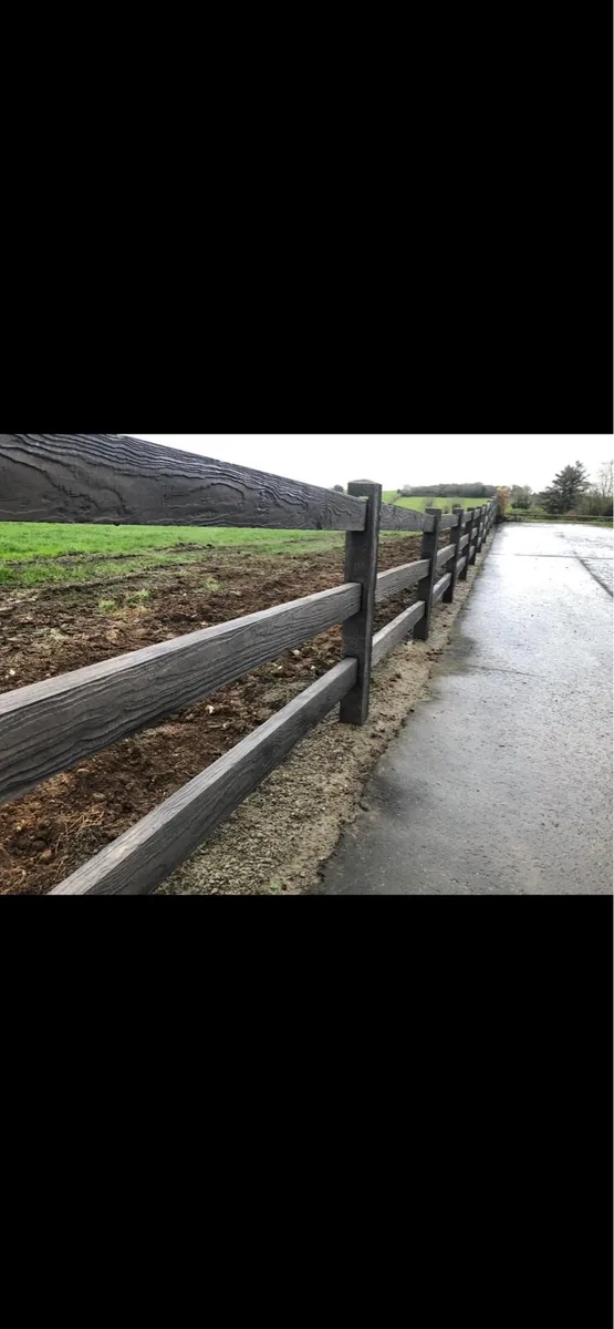 Concrete ranch fencing - Image 1