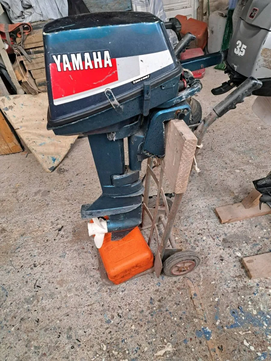 2 outboards - Image 1