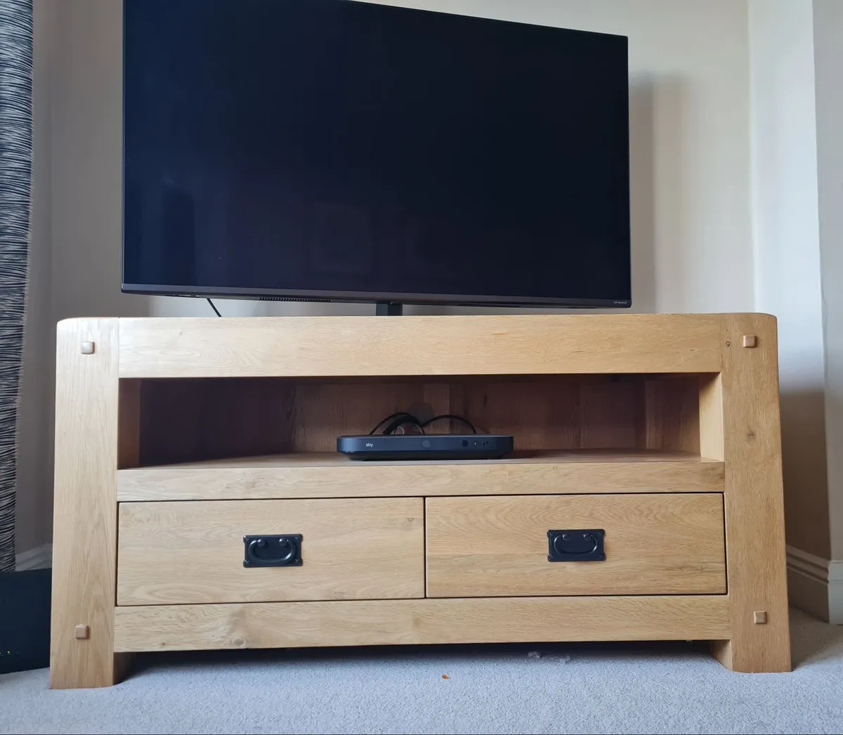 Solid Oak TV Unit - Image 1