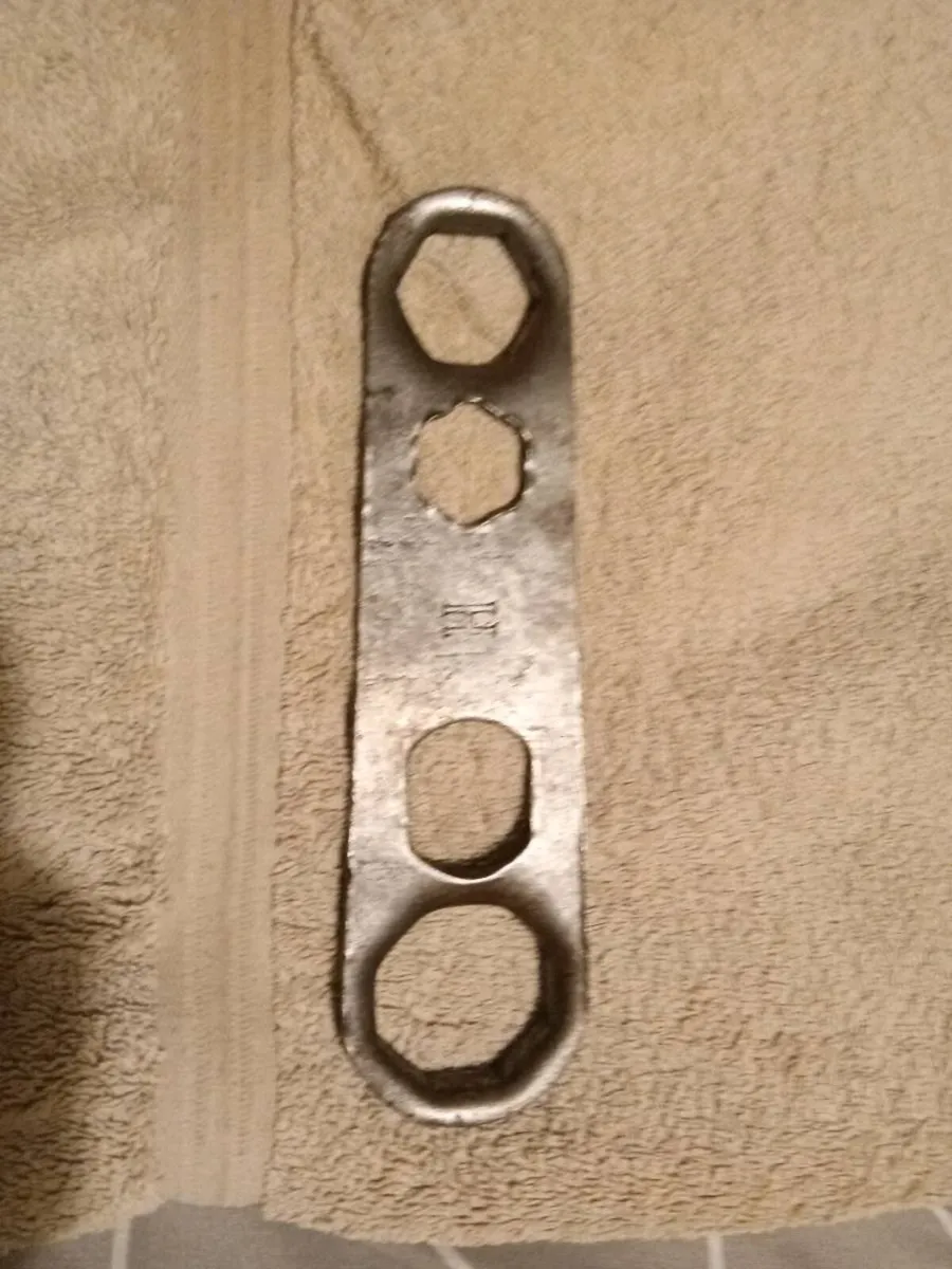 Vintage spanner - Image 2