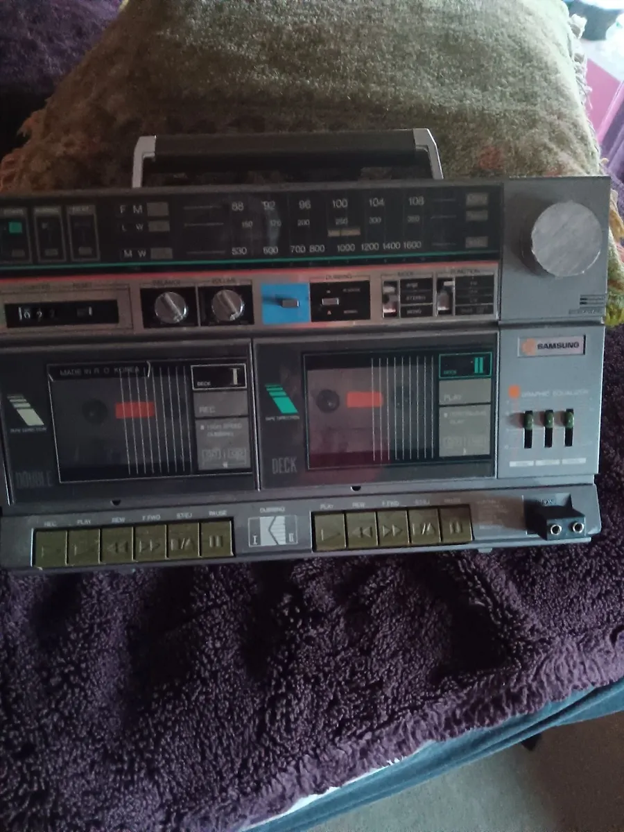 Vintage  stereo - Image 1