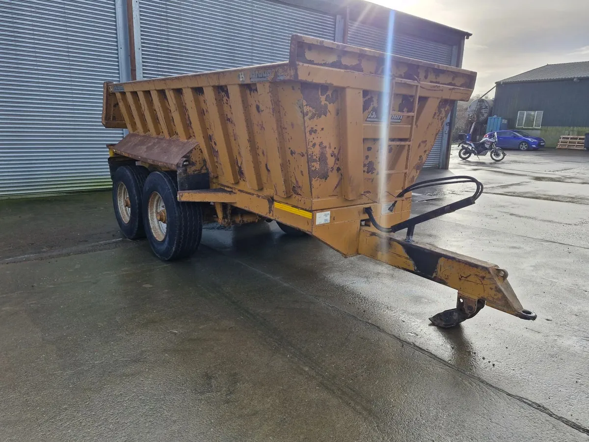 DUMP TRAILER - Image 1