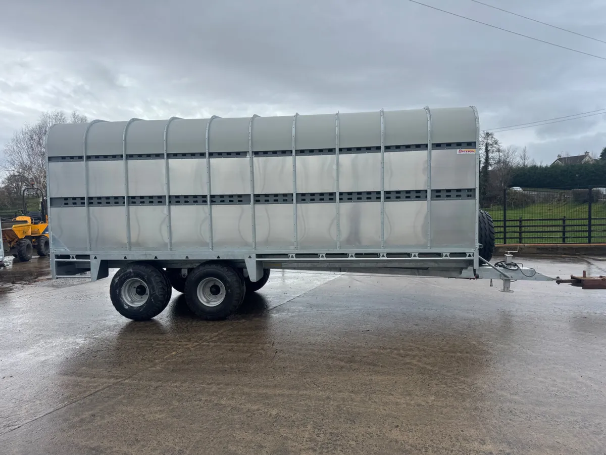 Bateson 100LT Livestock Trailer - Image 3