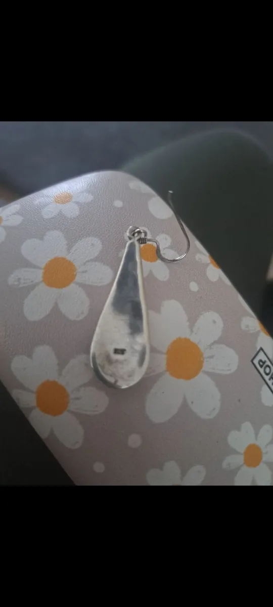 Silver hallmarked drop pierced earrings - Image 2