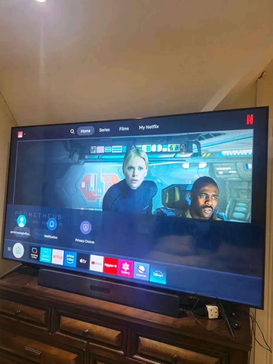 Samsung 75 inch Crystal UHD Smart tv - Image 1